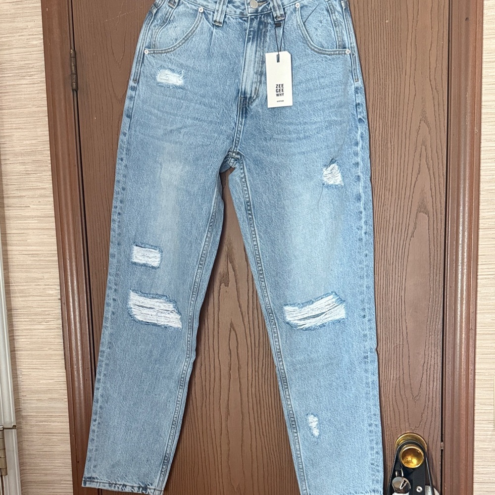 ZGY Stylish Distressed Light Blue Jeans